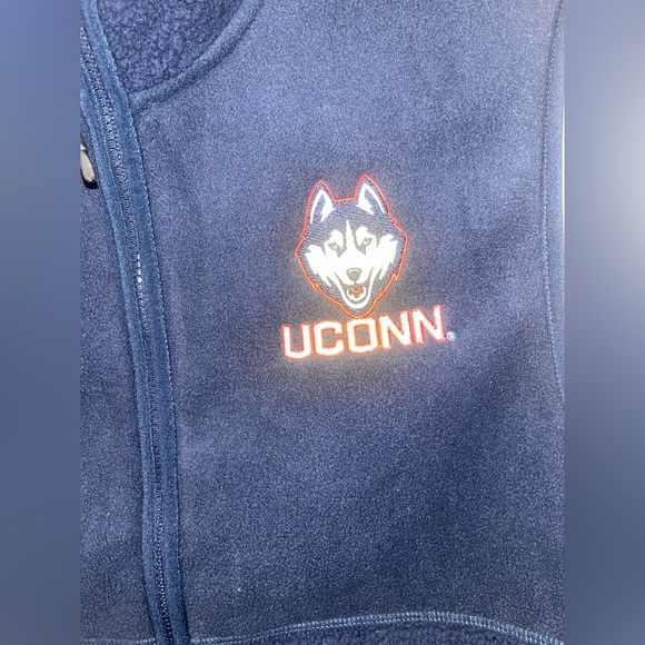 UConn Huskies Antigua Women's Nostalgic Full-Zip Vest Navy Size Small  New NCAA - Picture 3 of 6